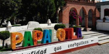 Edomex celebra el 194 aniversario de Papalotla