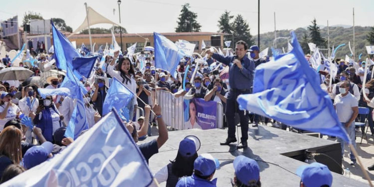 enrique-vargas-mujeres