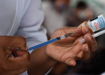 Buscan comercializar vacuna antiCovid de Moderna en México