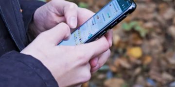 Alertan de estafas a través de WhatsApp por Día del Padre