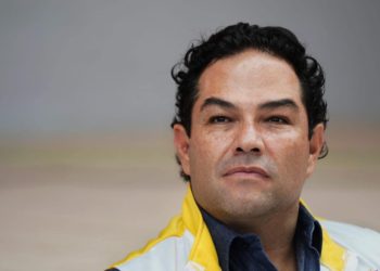 Aumenta Enrique Vargas preferencias en encuestas