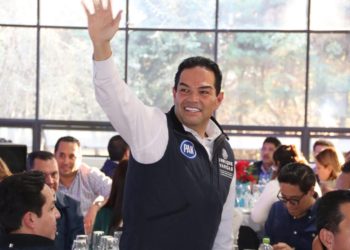 Califican a Enrique Vargas como ‘un hombre comprometido con su estado’