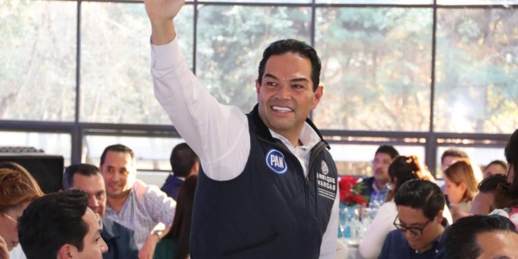 Califican a Enrique Vargas como ‘un hombre comprometido con su estado’