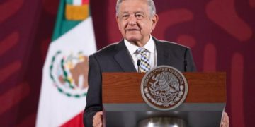 AMLO asegura que convencerán a EUA de quitar bloqueo a Cuba