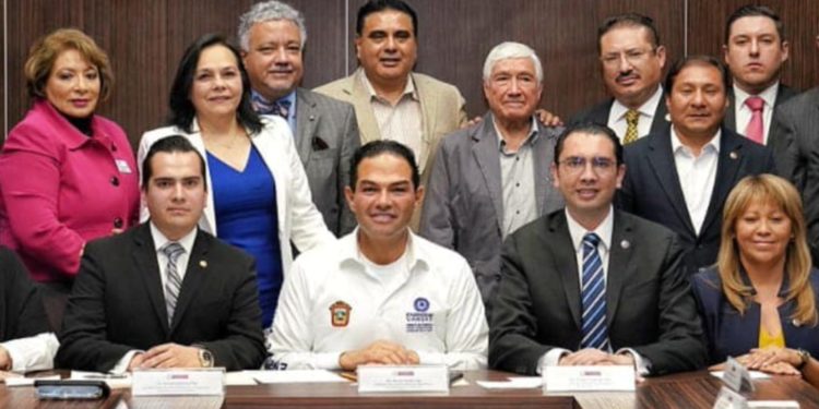 Busca Enrique Vargas impulsar leyes que consoliden la inversión y creación de empleos