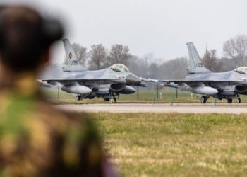EU apoya que se envíen cazas F-16 a Ucrania y que se entrene a pilotos para volarlos