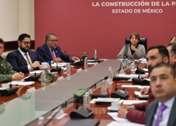Delfina Gómez encabeza mesa de coordinación para la protección de migrantes en el Estado de México