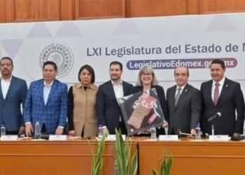 Diputados del Estado de México reciben a ganadora del Nobel de Física