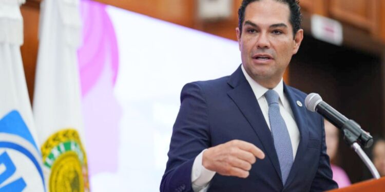 Enrique Vargas propone garantizar la alimentación de niños enfermos