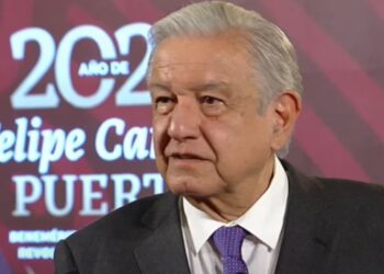 AMLO sugiere revisar cambios laborales después del proceso electoral