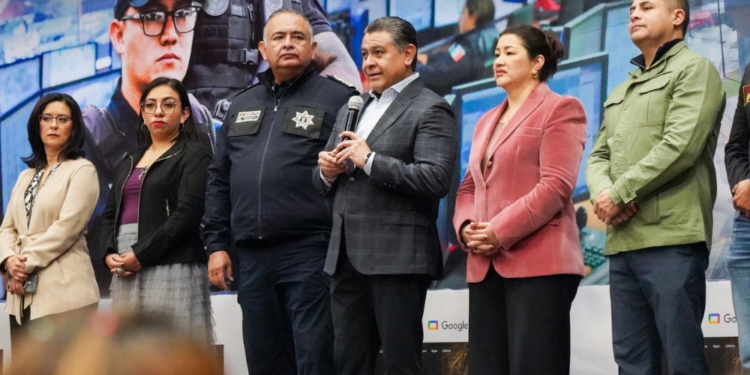 Tlalnepantla celebra a sus policías con reconocimiento y apoyo