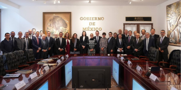 Impulsa Claudia Sheinbaum créditos para pymes tras reunión con Banxico