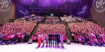 Mujeres se posicionan en áreas técnicas de agua y drenaje, promoviendo la igualdad en sectores masculinizados.