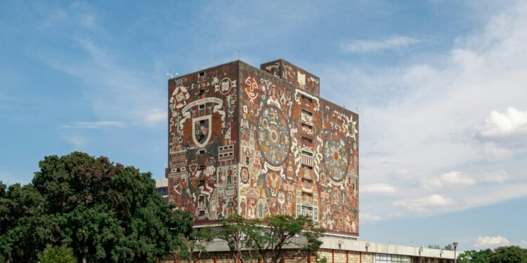 La UNAM y otras universidades mexicanas se suman al análisis del T-MEC para fortalecer su evaluación y resultados.
