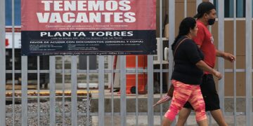 Récord histórico en generación de empleos en México durante febrero, alcanzando más de 182 mil nuevos puestos formales.