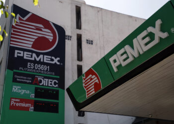 El acuerdo entre el Gobierno de México y el sector gasolinero busca garantizar precios accesibles de gasolina.