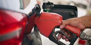 La presidenta de la Ciudad de México, Sheinbaum, critica el alza del diésel y se reunirá con empresarios gasolineros.