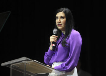 La gobernadora del Banxico, Victoria Rodríguez Ceja, señala los desafíos de igualdad de género en la economía.