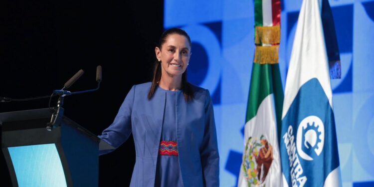 Claudia Sheinbaum afirma que México avanza con confianza en la revisión del T-MEC, generando certidumbre económica.