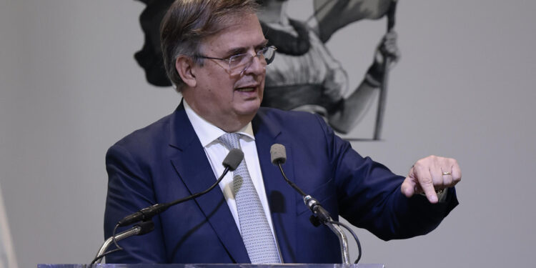 El gobierno mexicano está en conversaciones para atraer producción estadounidense que busca salir de Asia, sin aranceles.