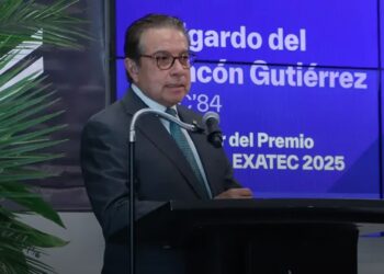 Edgardo del Rincón toma las riendas de Banamex tras la salida de Manuel Romo. Conoce sus planes y visión.