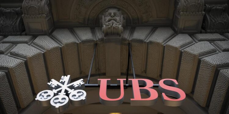 El banco suizo UBS destaca que México presenta retos económicos pese a los marcos fiscales más favorables y efectos del Mundial.
