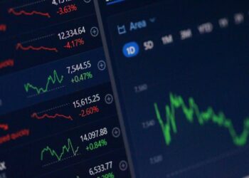 La agencia DBRS respalda la calificación de México en BBB, resaltando su solidez económica en tiempos difíciles.