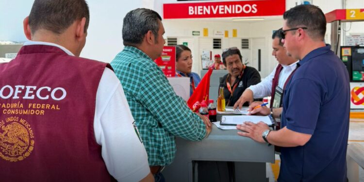 Descubre cómo el operativo de Profeco en gasolineras impacta en los precios de los combustibles en México.