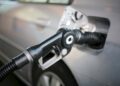 El alza del precio de la gasolina en Estados Unidos repercute gravemente en la economía de los ciudadanos.