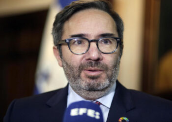 La ONU impulsa economías sostenibles en Latinoamérica, enfocándose en turismo y energías renovables para enfrentar la crisis climática.