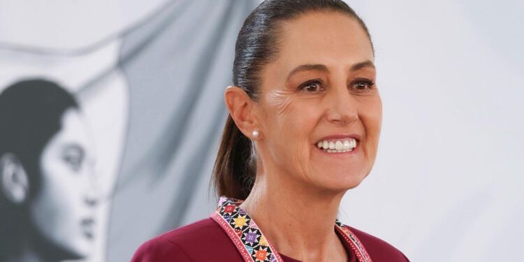 La presidenta Sheinbaum destaca la importancia del T-MEC como garantía de inversión en México, asegurando avances significativos en la revisión anual.