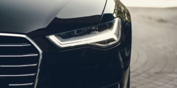 Explora cómo las plataformas de compra-venta de autos han evolucionado y por qué son clave en la actualidad.