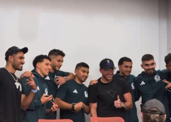 Descubre el valor de los relojes que Steve Will Do It regaló a la Selección Mexicana tras su reciente victoria.