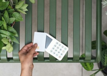 Descubre cómo una tarjeta de crédito bien utilizada puede convertirse en tu gran aliada económica y cultural.