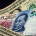 Claudia Sheinbaum destaca que la reciente baja del dólar fortalece la economía mexicana pero afecta a exportadores.